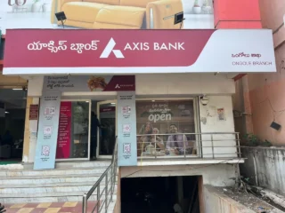 Axis-Bank-Branch