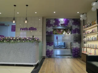 Naturals-Salon