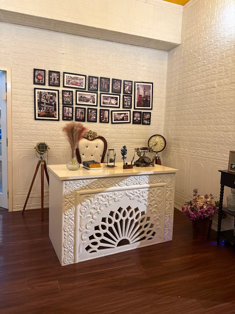 Peacock studio rental space