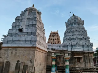 Sri-Tripuranthakeswara-Swamy-Vari-Devasthanam